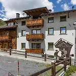 Wood Mountain Planet House Appartement *