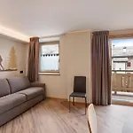 Wood Mountain Planet House Appartement Livigno