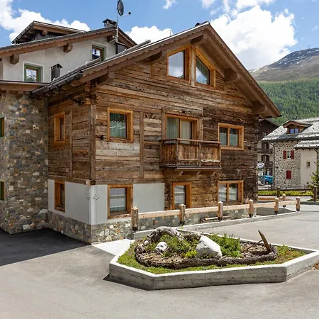 Wood Mountain Planet House Appartement Livigno